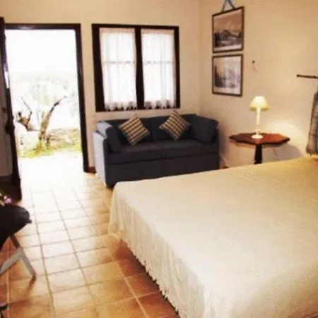 Sea Front Apartment Milína Exterior foto